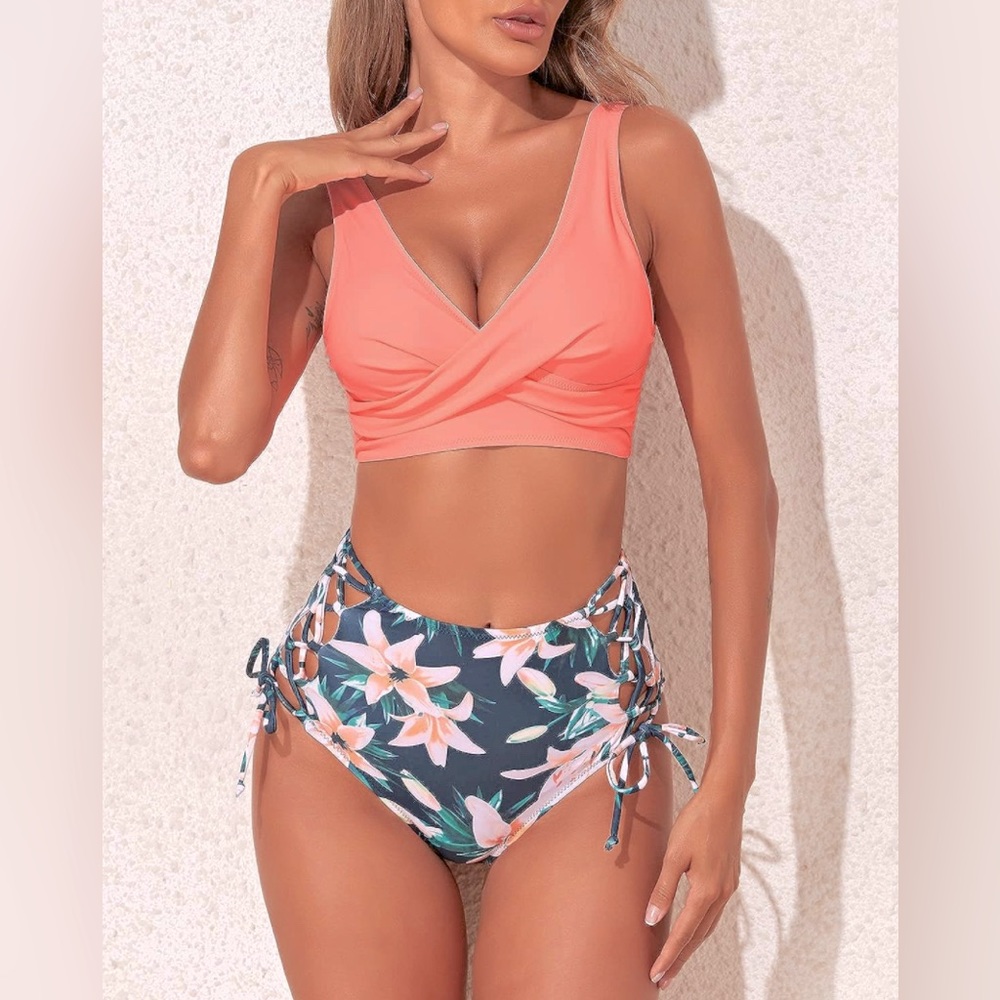 Lace-Up Bikini Set - Picture 4 of 9